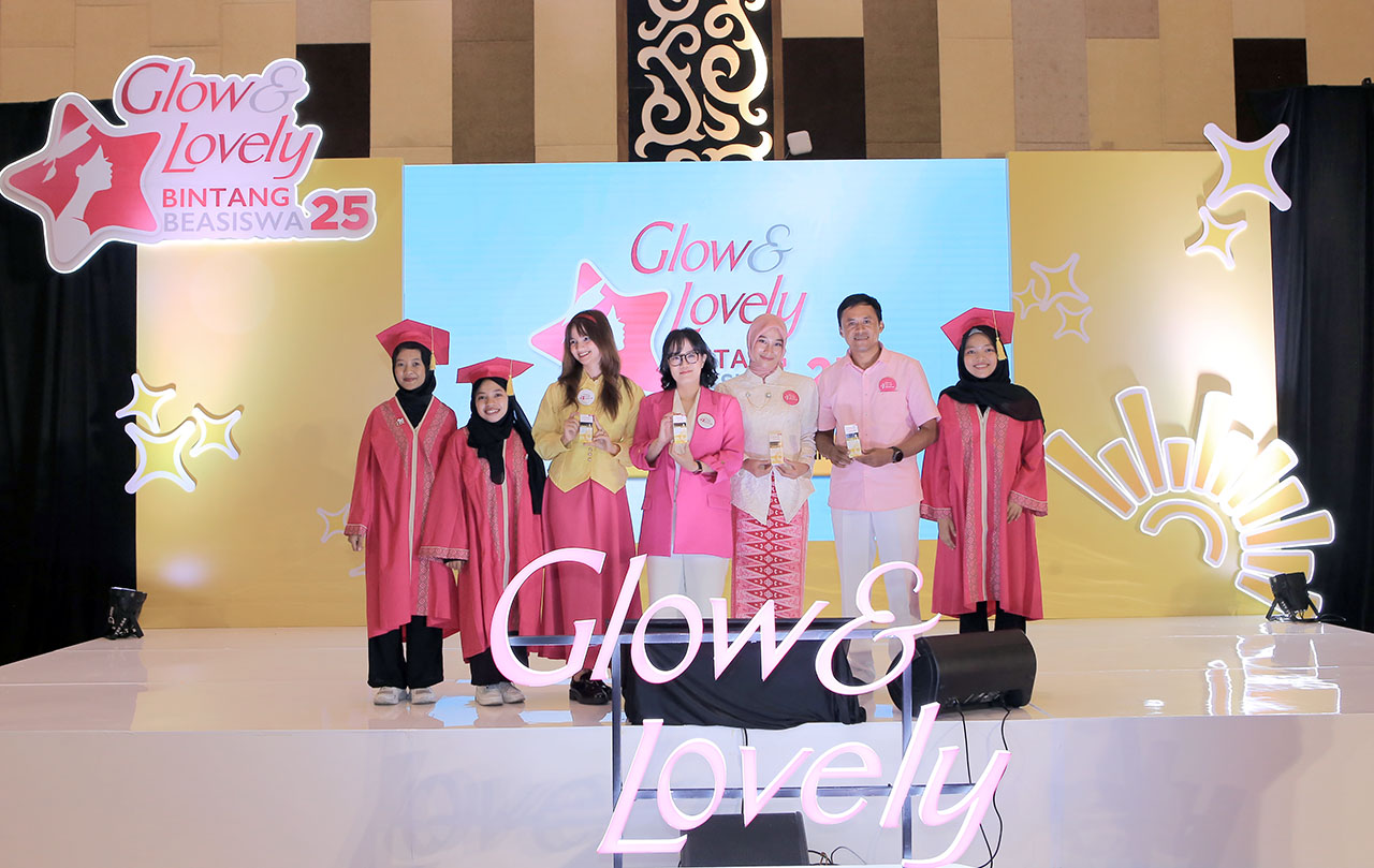 Glow Lovely Umumkan 100 Penerima Bintang Beasiswa 2025 Glow Lovely Umumkan 100 Penerima Bintang Beasiswa 2025